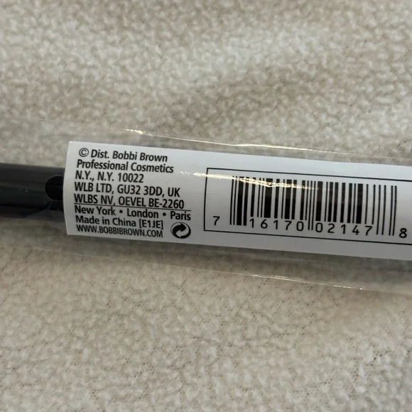 716170021478, Bobbi Brown Retractable Lip Brush. - Picture 2 of 8